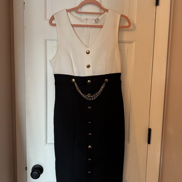 Venus Colorblock Bodycon, Gold Chain and Buttons Detail Dress Size Medium - Picture 2 of 5